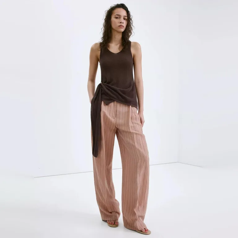 Top De Punto Con Detalle De Nudo Mujer