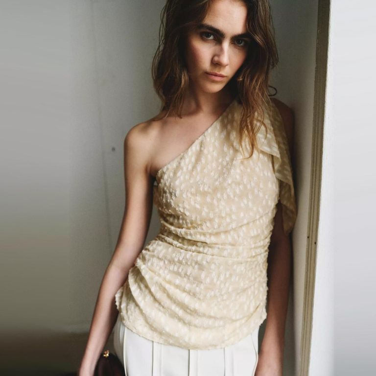 Top Fruncido Asimétrico Mujer