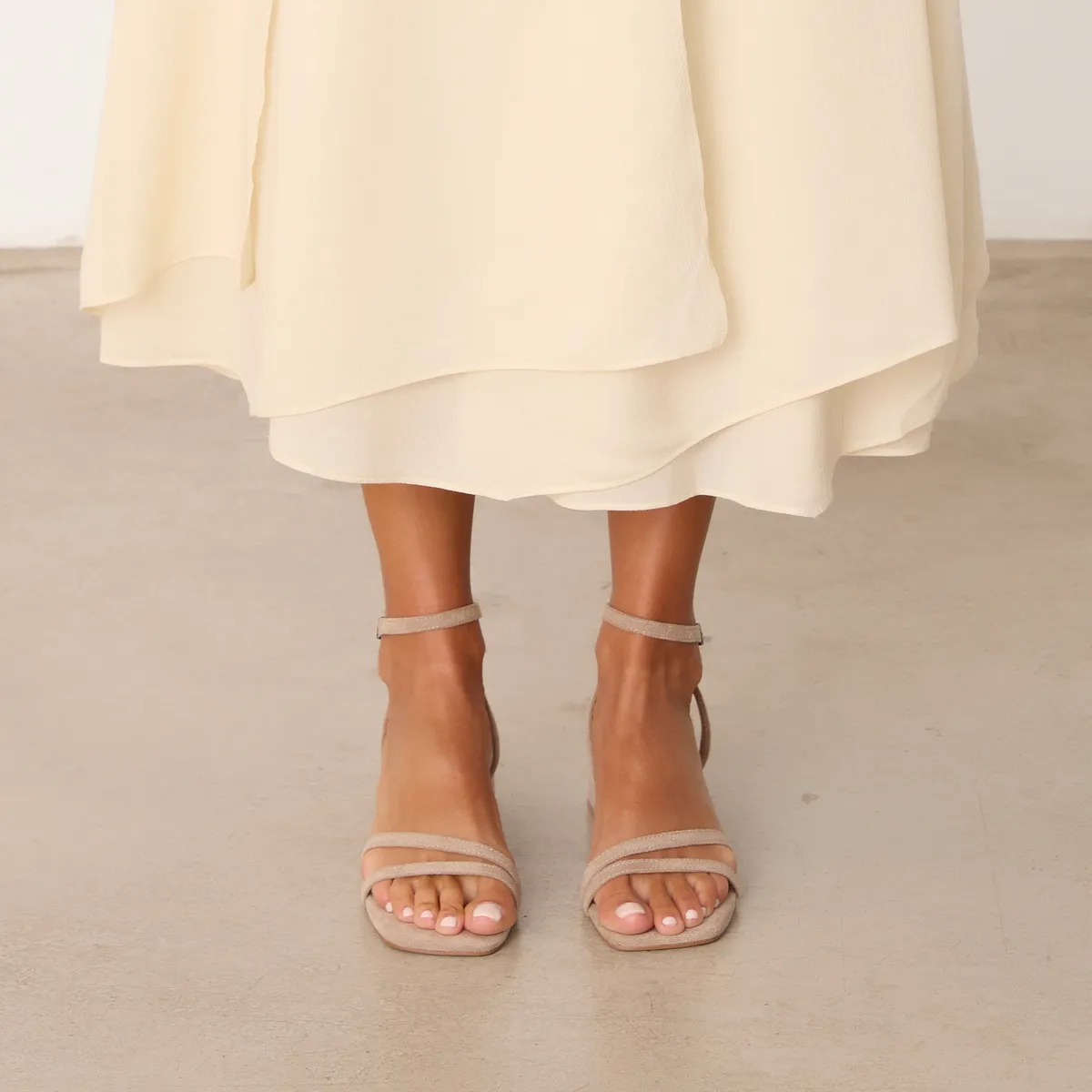 MIM - Sandalia Mujer Beige Mim
