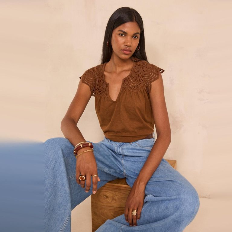 Blusa Detalles Bordados 100% Algodón Mujer