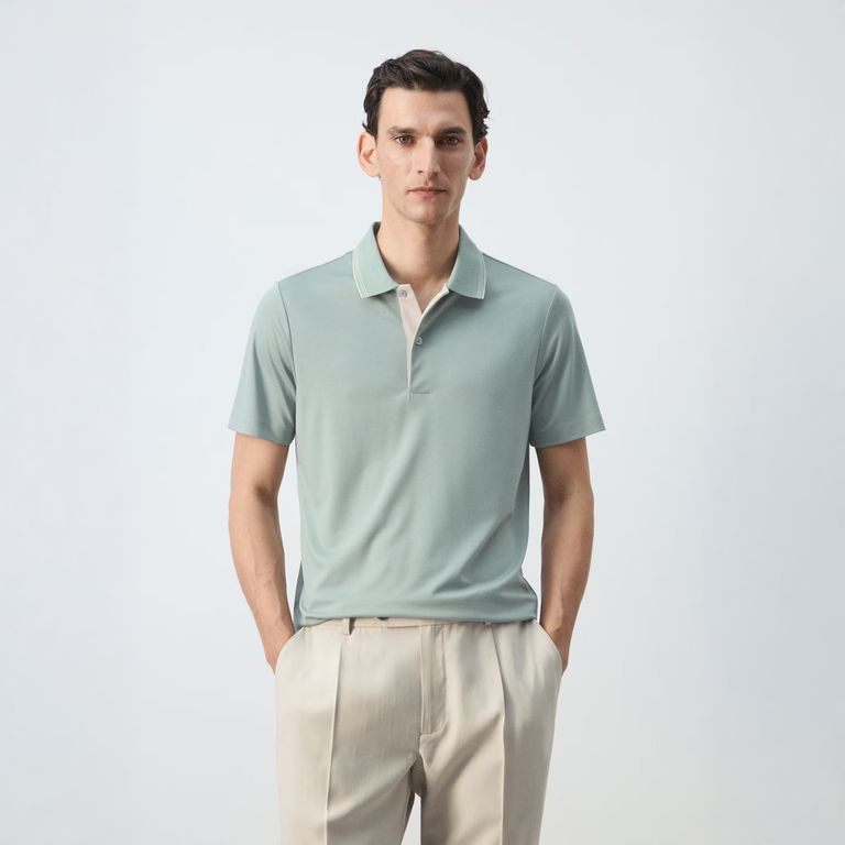 Polera Slim Fit Detalle Cuello Hombre