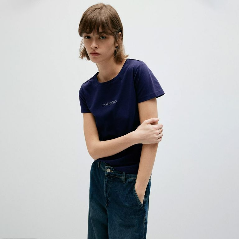 MANGO Polera Algodón Estampado Logo Mujer