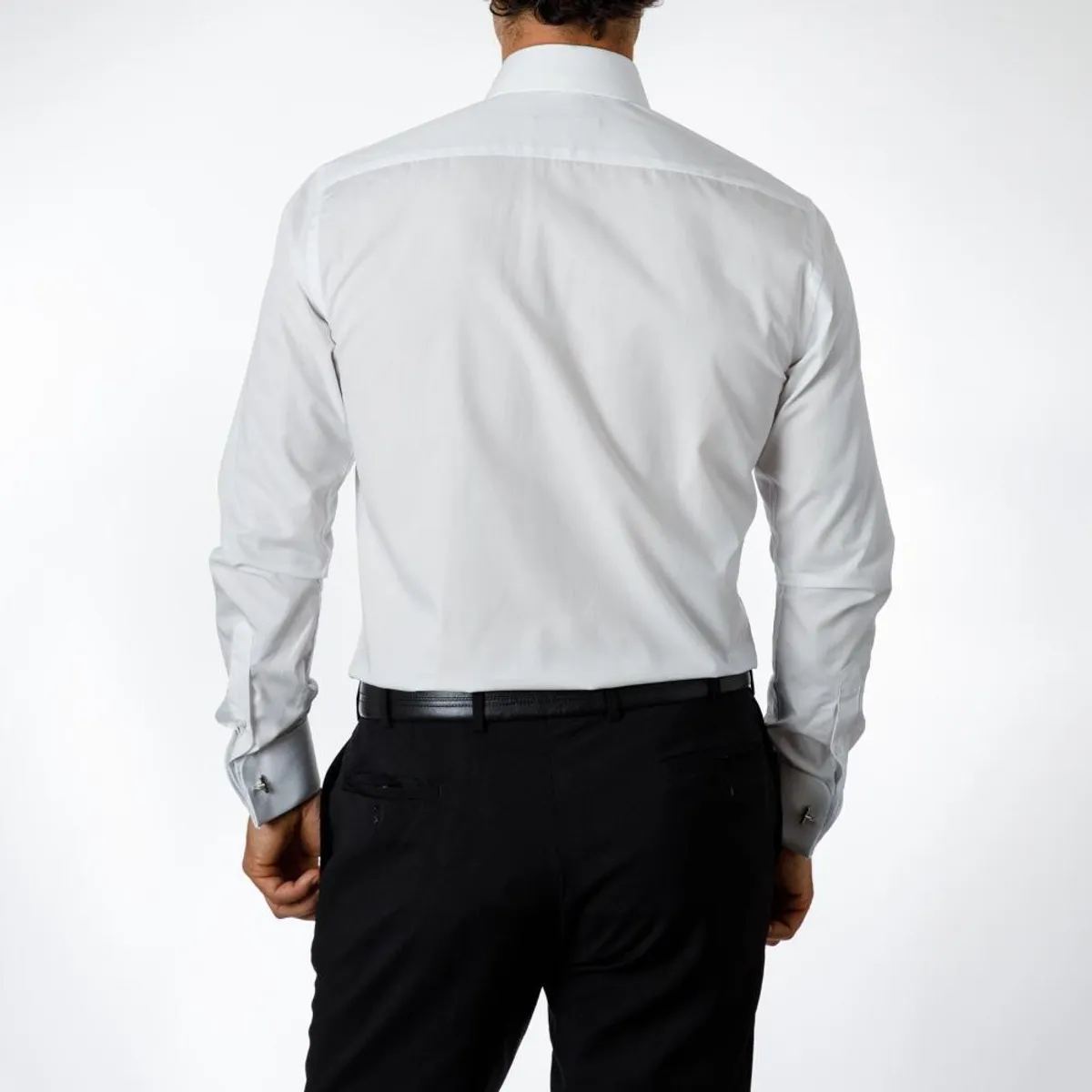 VANDINE - Camisa Etiqueta Negra Blanca Lisa Con Puño Para Colleras VANDINE