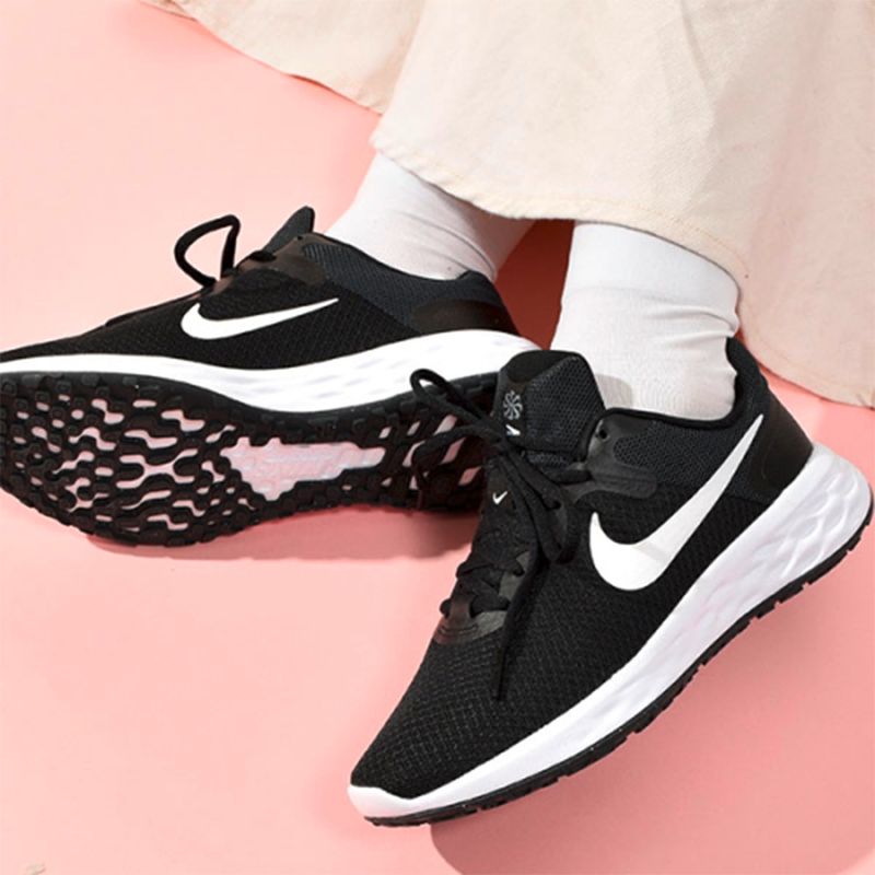 NIKE - Revolution 6 Zapatilla Deportiva Niño Negra (34.5 a 37.5) Nike