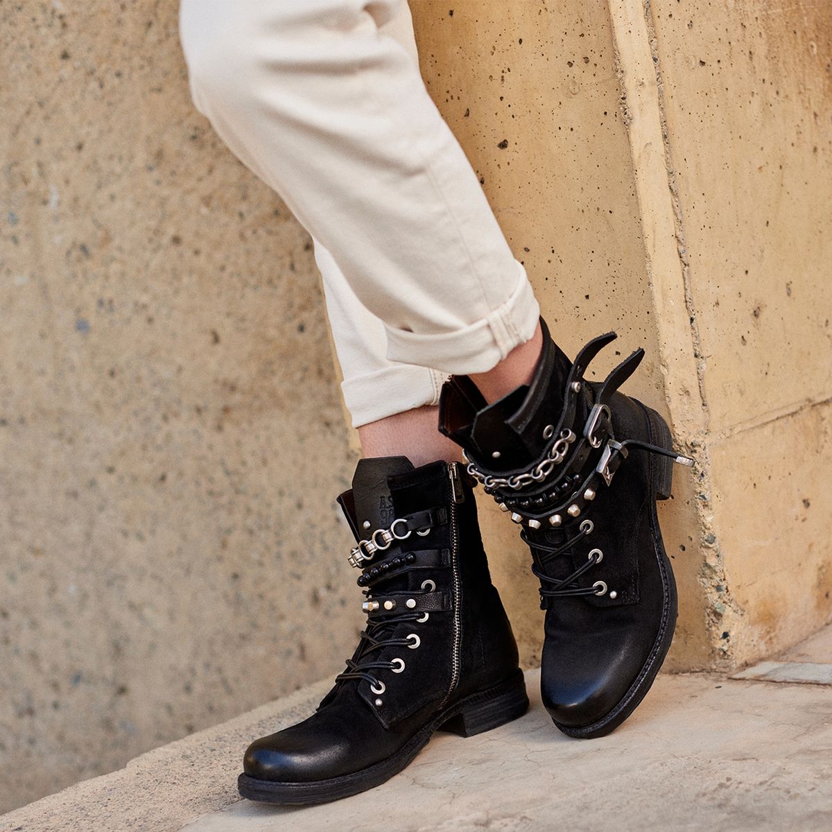 AS 98 - Botín Biker Mujer Cuero Negro As98