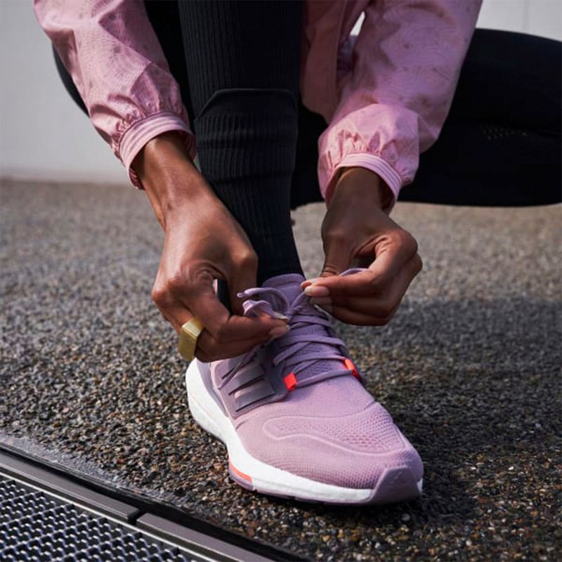 ADIDAS - Adidas Ultraboost 22 primebluezapatilla running mujer rosado