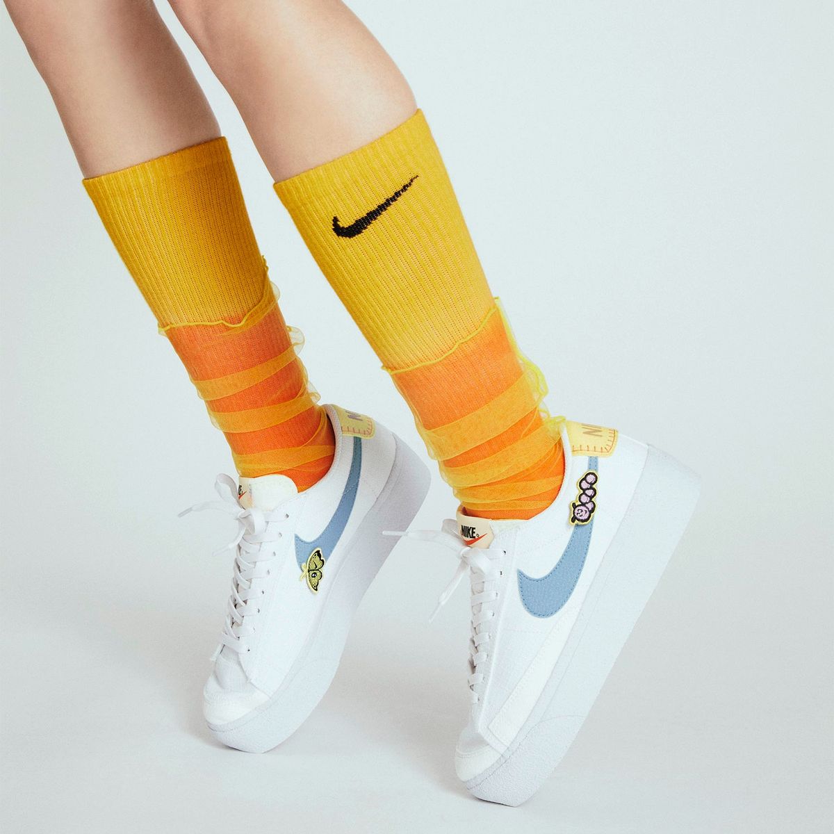 NIKE - Nike Blazer low platform zapatilla urbana mujer blanco