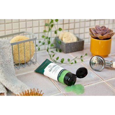 Imagen 2 del producto Exfoliante Facial Scrub Tea Tree 100 Ml