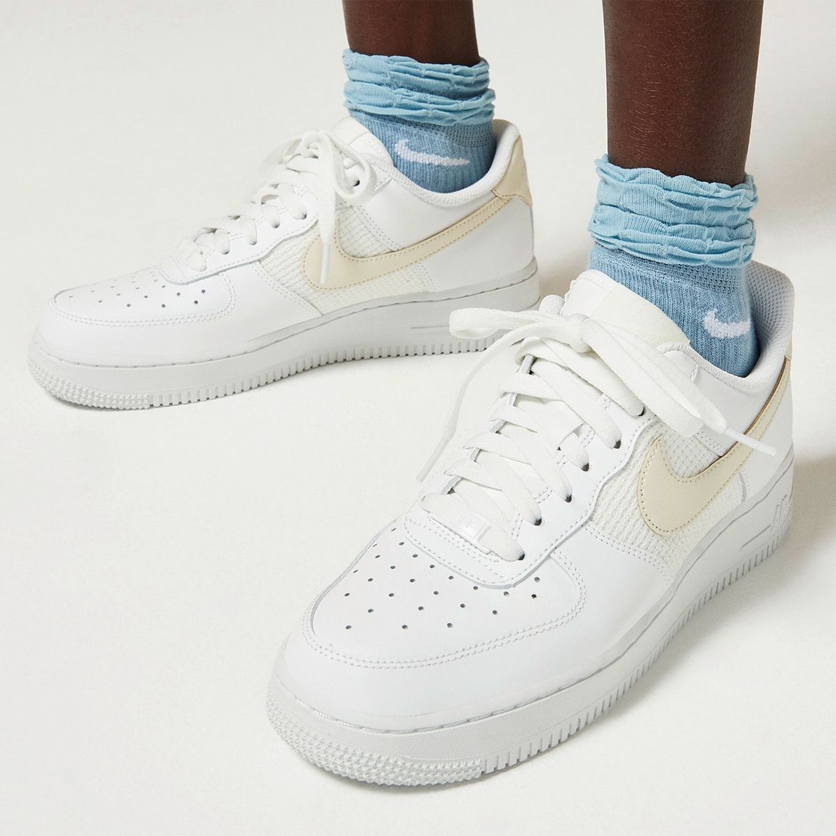 NIKE - Nike Air Force 1 '07 Ess Trnd Zapatilla Urbana Mujer Blanco
