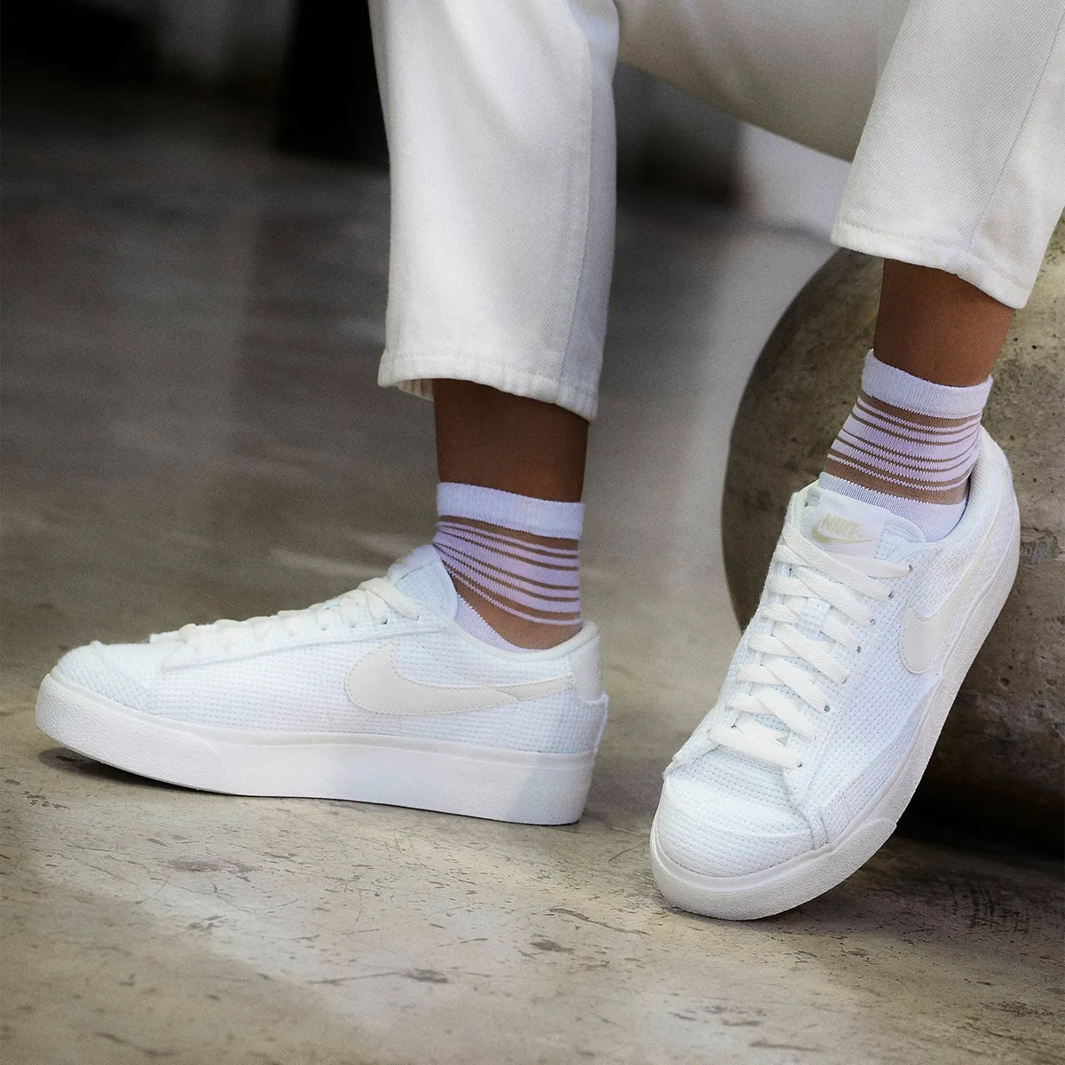 NIKE - Nike W Blazer Low Platform Ess Zapatilla Urbana Mujer Blanco