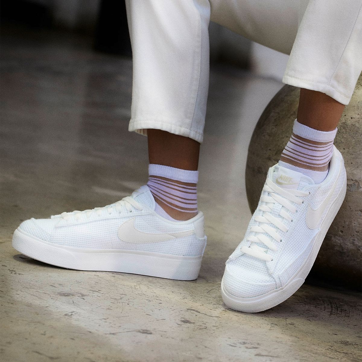 NIKE - Nike W Blazer Low Platform Ess Zapatilla Urbana Mujer Blanco