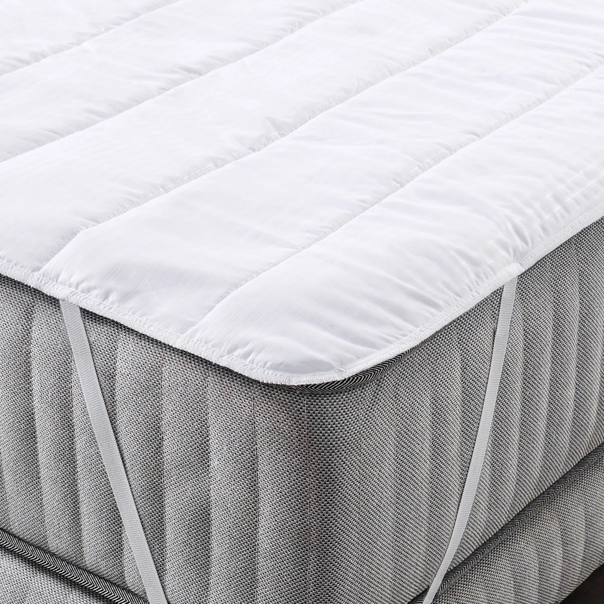 AMERICAN FAMILY - Cubre Colchón Poliéster Liso American Family