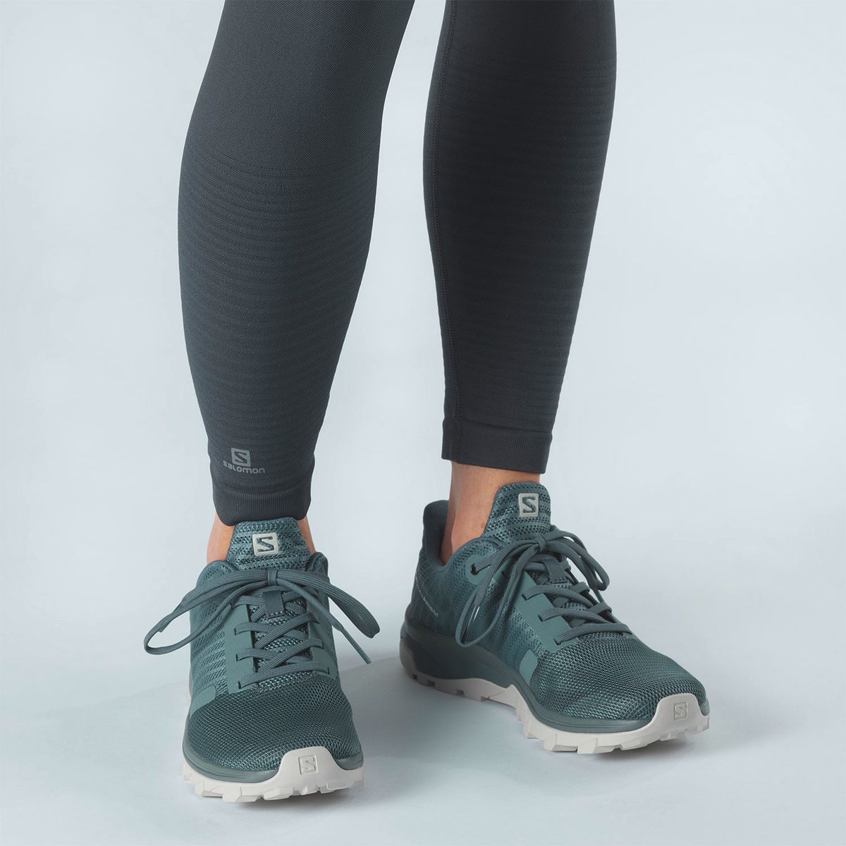 SALOMON - Outbound Prism Zapatilla Outdoor Mujer Gris Salomon