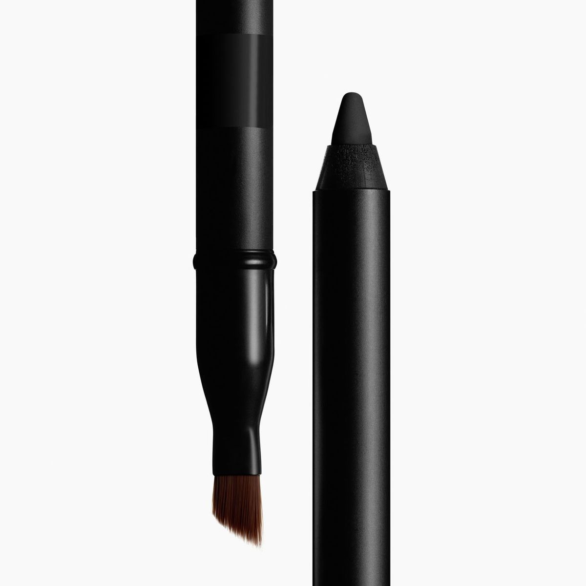 CHANEL - SIGNATURE DE CHANEL Lápiz Delineador Intensidad Precisión a Prueba Agua