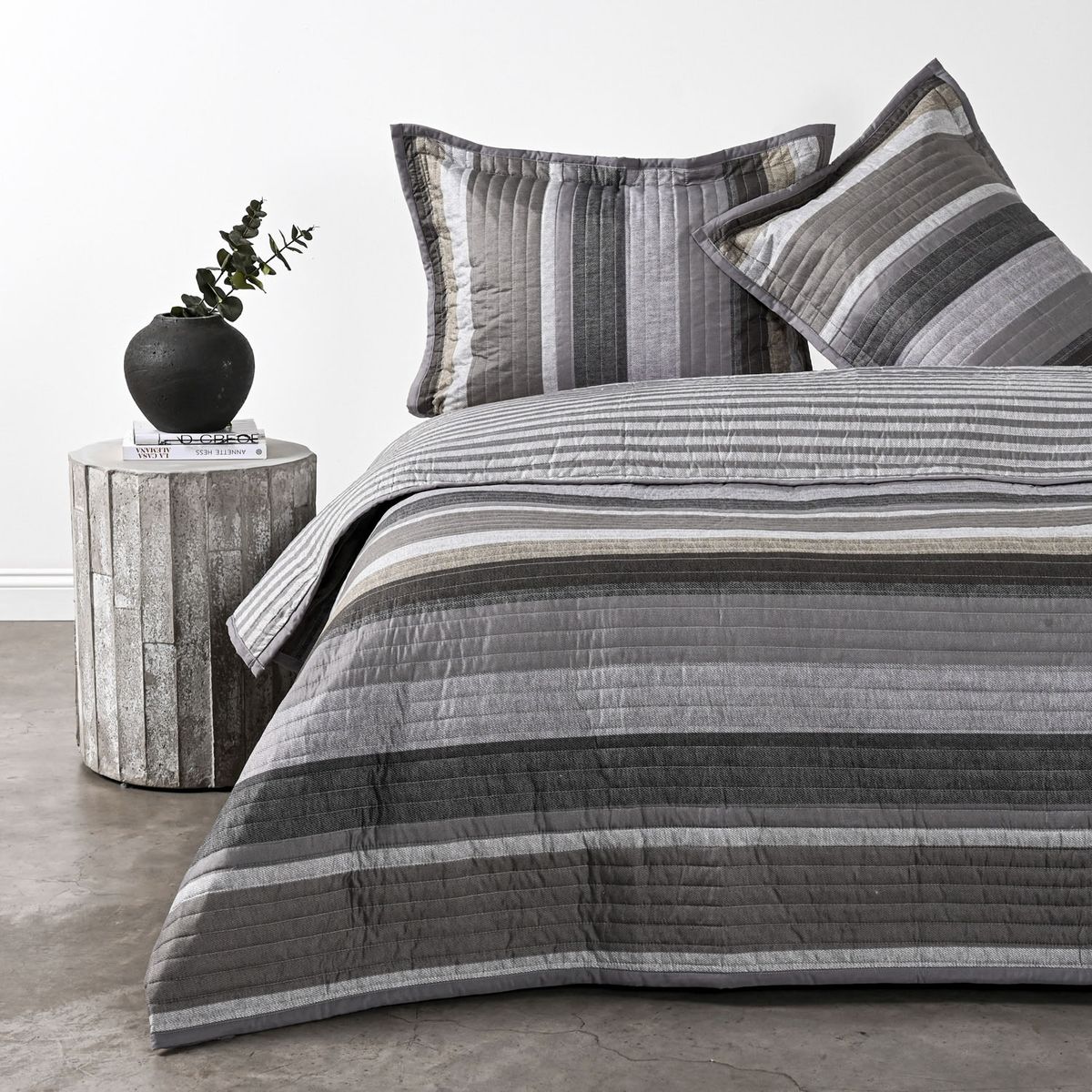 ELEMENTS & CO - Quilt Estampado Linesqu Elements & Co