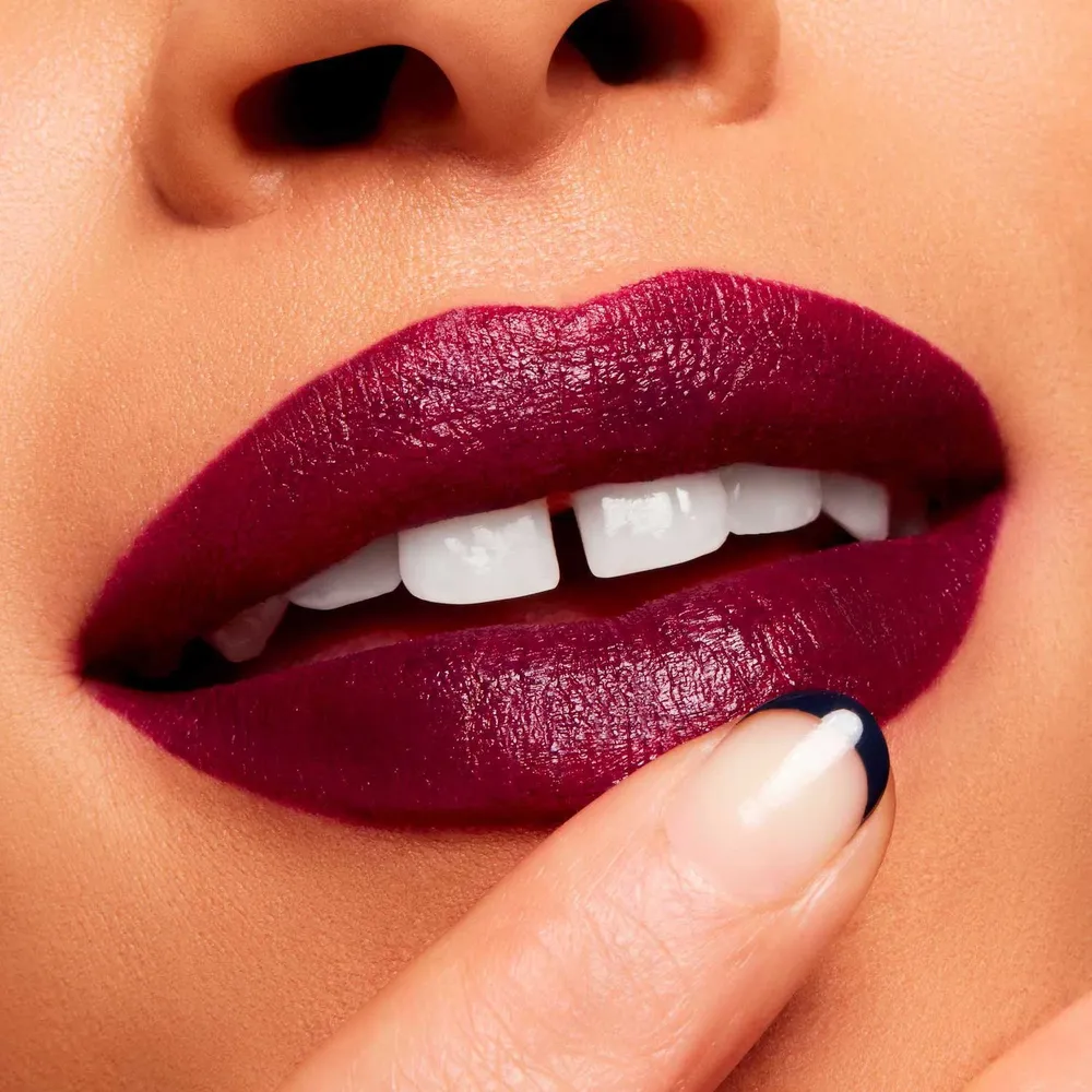 Mac Powder Kiss Velvet Blur Slim Stick Wild Rebel, foto 4