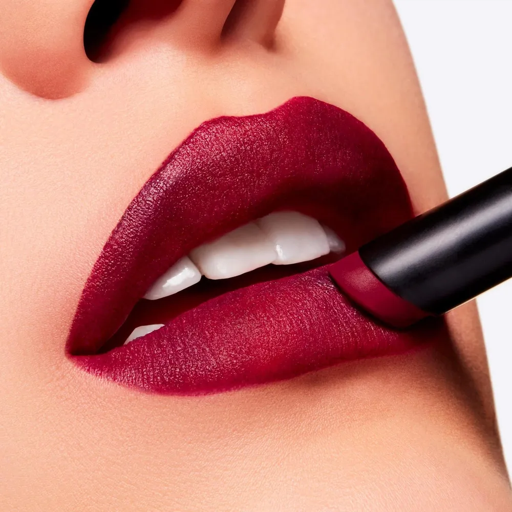 Mac Powder Kiss Velvet Blur Slim Stick Wild Rebel, foto 5