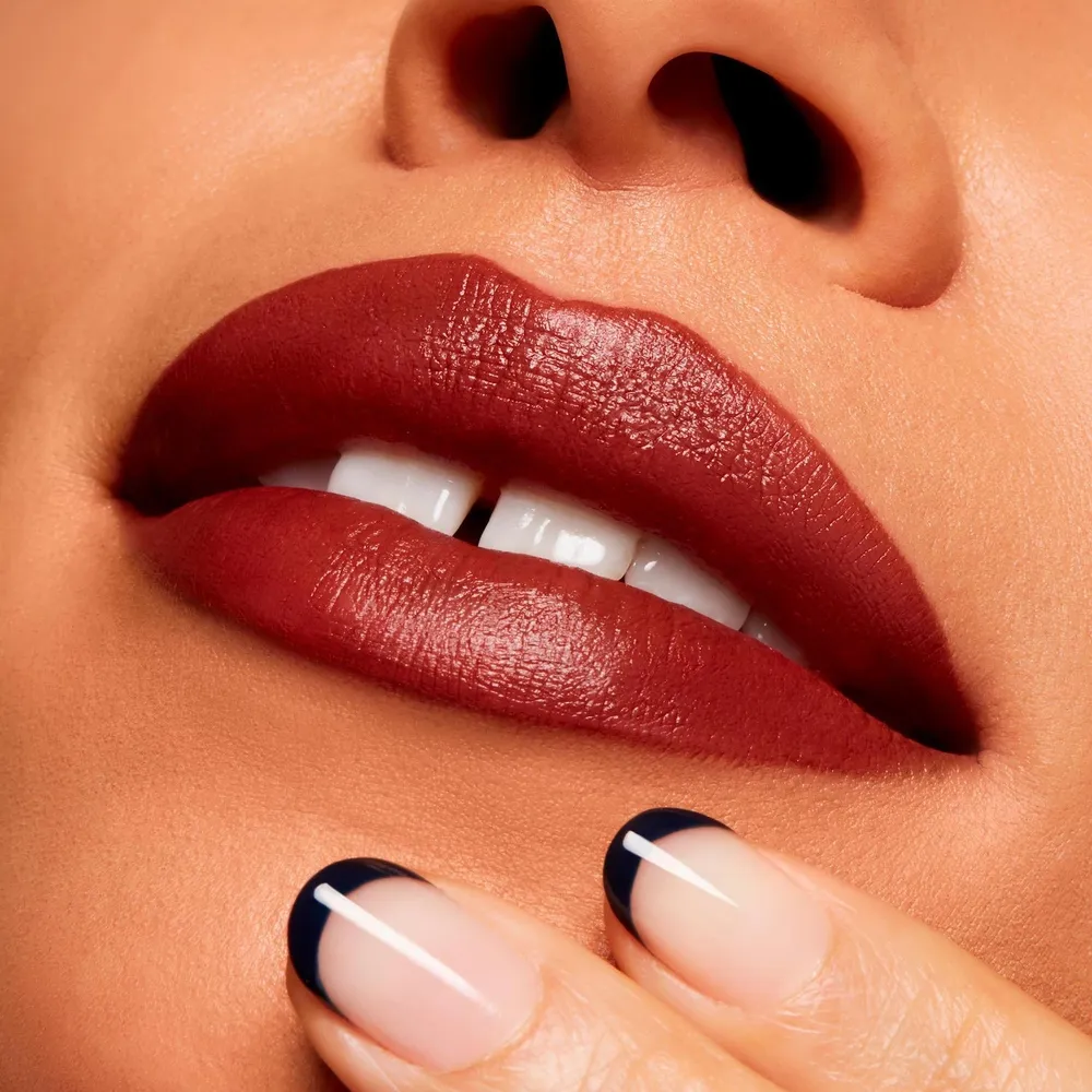 Mac Powder Kiss Velvet Blur Slim Stick Nutmeg Ganache, foto 4