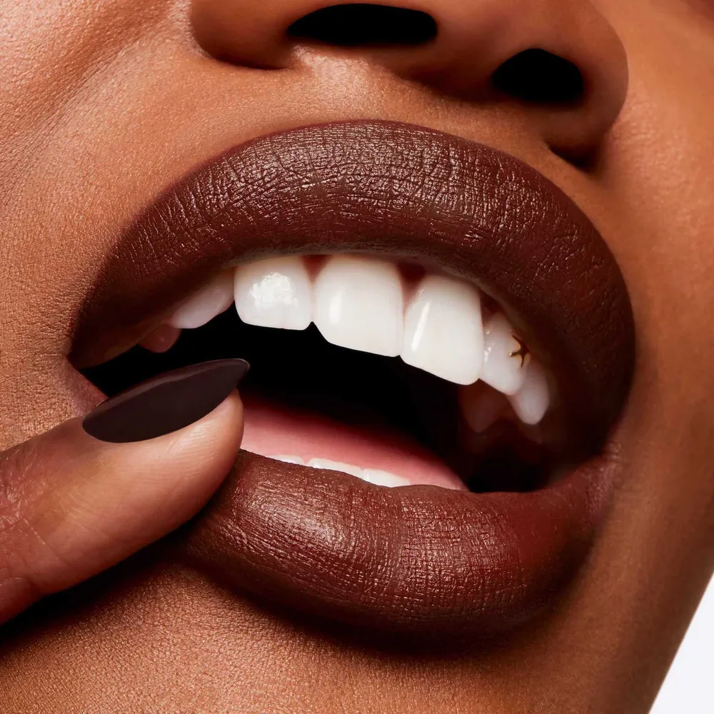 MAC Powder Kiss Velvet Blur Slim Stick Love Clove, foto 6