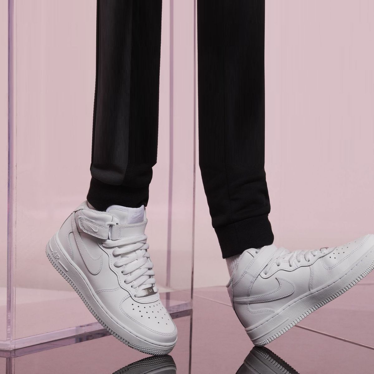 NIKE - Air Force 1 Mid Zapatilla Urbana Niño Blanco (34.5 a 37.5) Nike