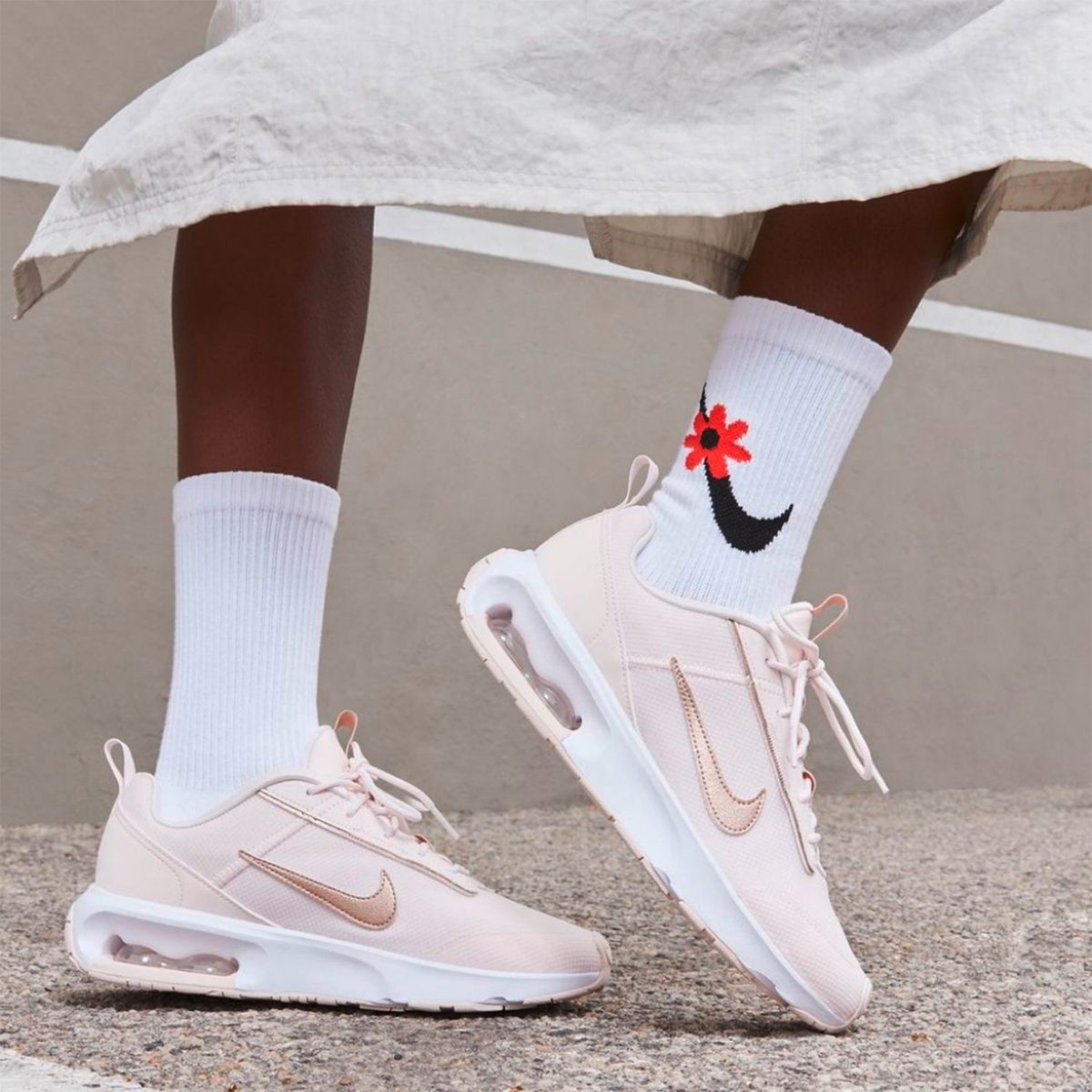 NIKE - Air Max Intrlk Lite 2 Zapatilla Urbana Mujer Beige Nike