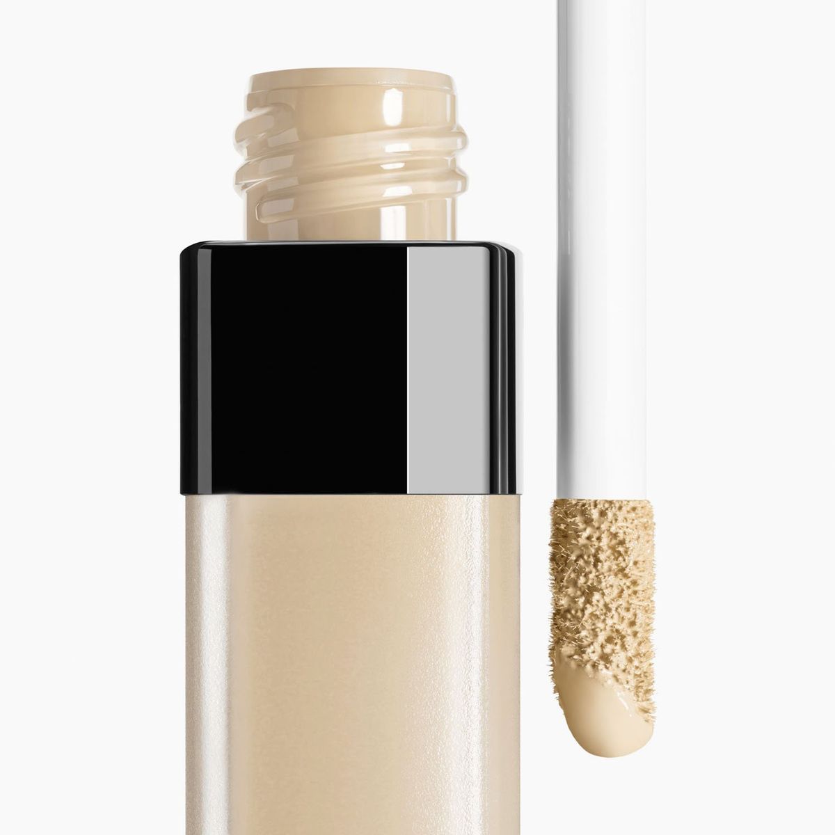 CHANEL - LE CORRECTEUR DE CHANEL Corrector de Color de Larga Duración