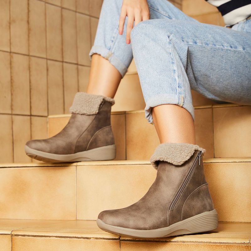 SKECHERS - Skechers Botin mujer beige/khaki