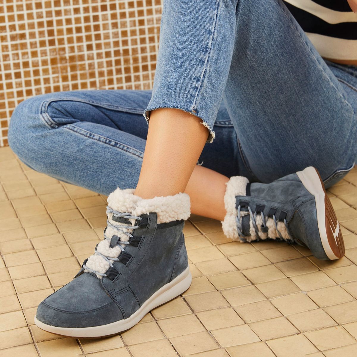 HUSH PUPPIES - Botin Mujer Cuero Azul Hush Puppies