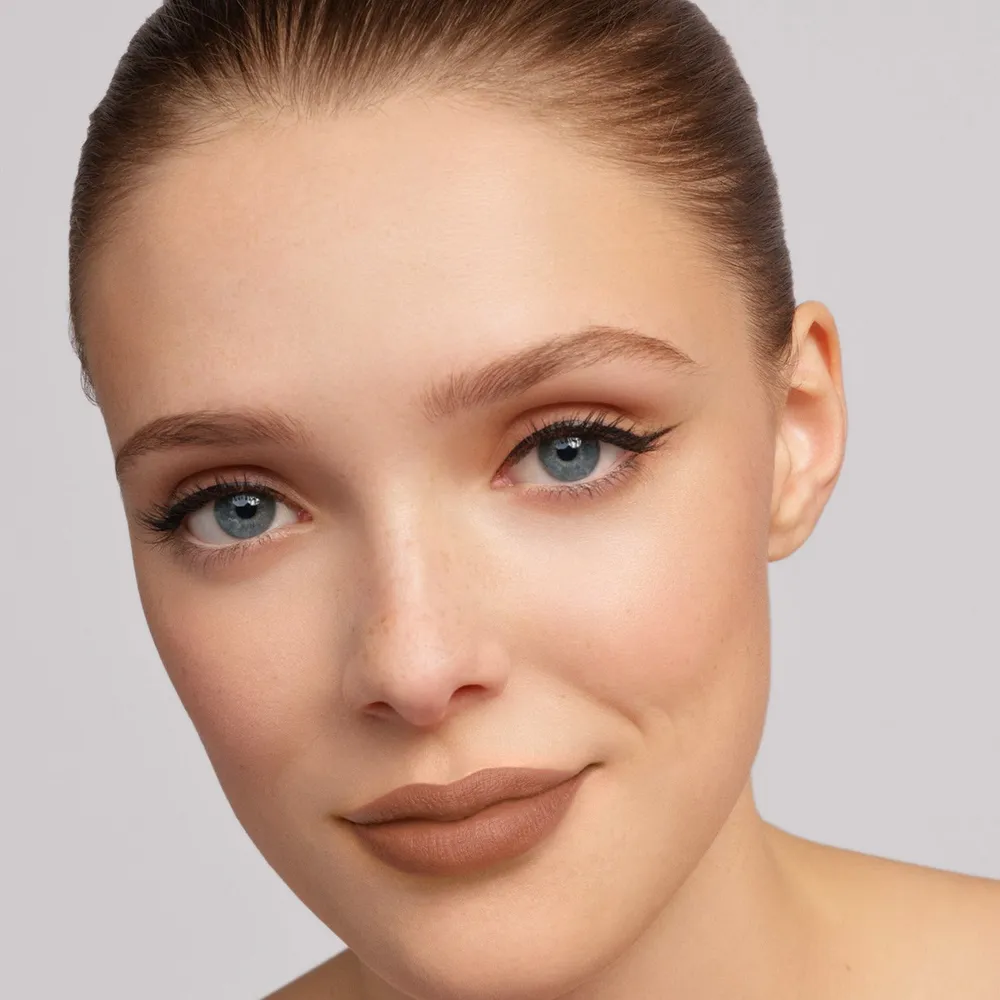 Carolina Herrera Good Girl Liquid Lipstick Velvet 542 Nude Fatal, foto 3