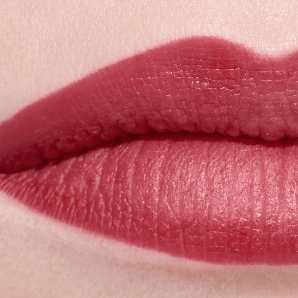 Chanel Rouge Allure Velvet 64 Éternelle, foto 6