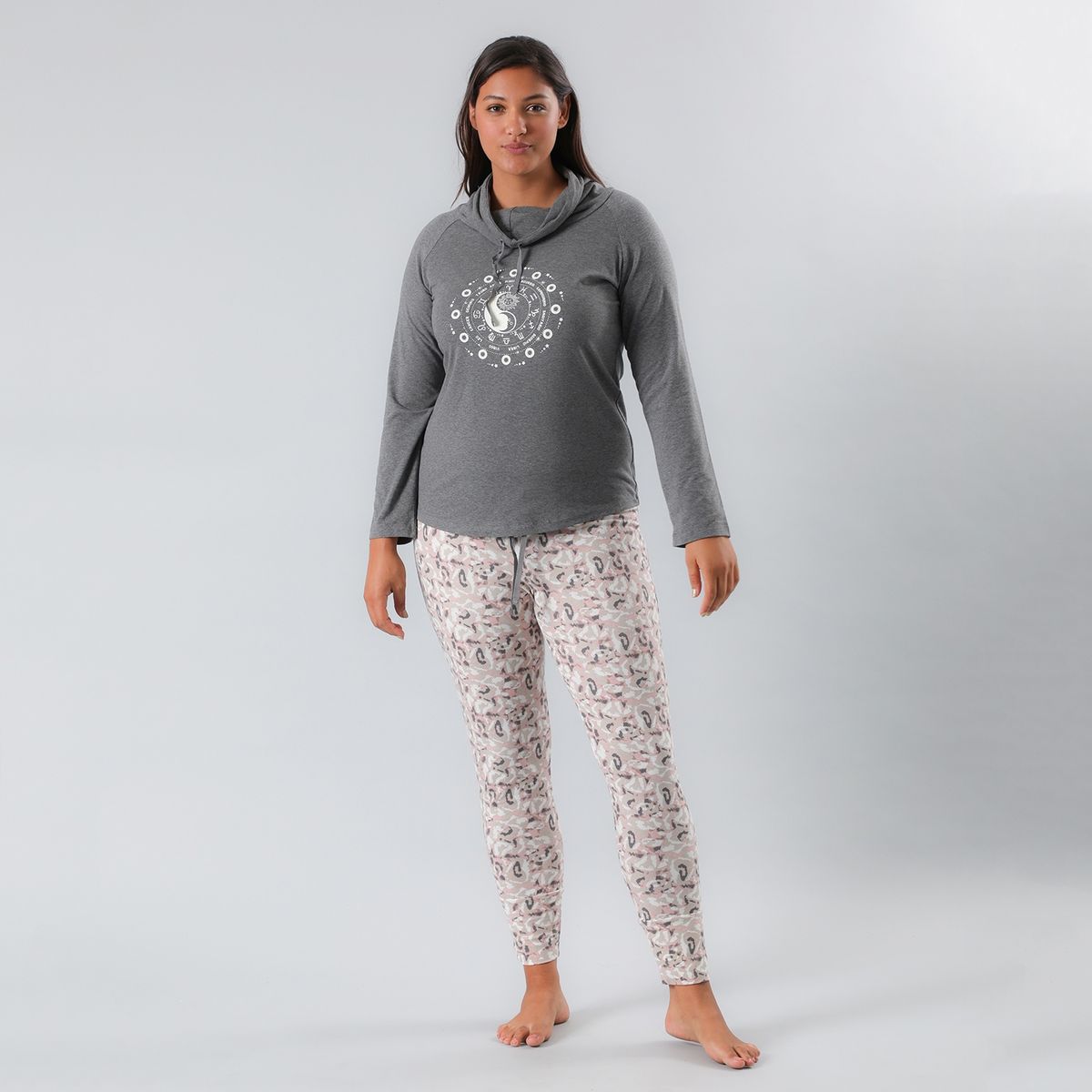 FLORES - Pijama Cuello Alto Pant Ajustado Mujer Flores