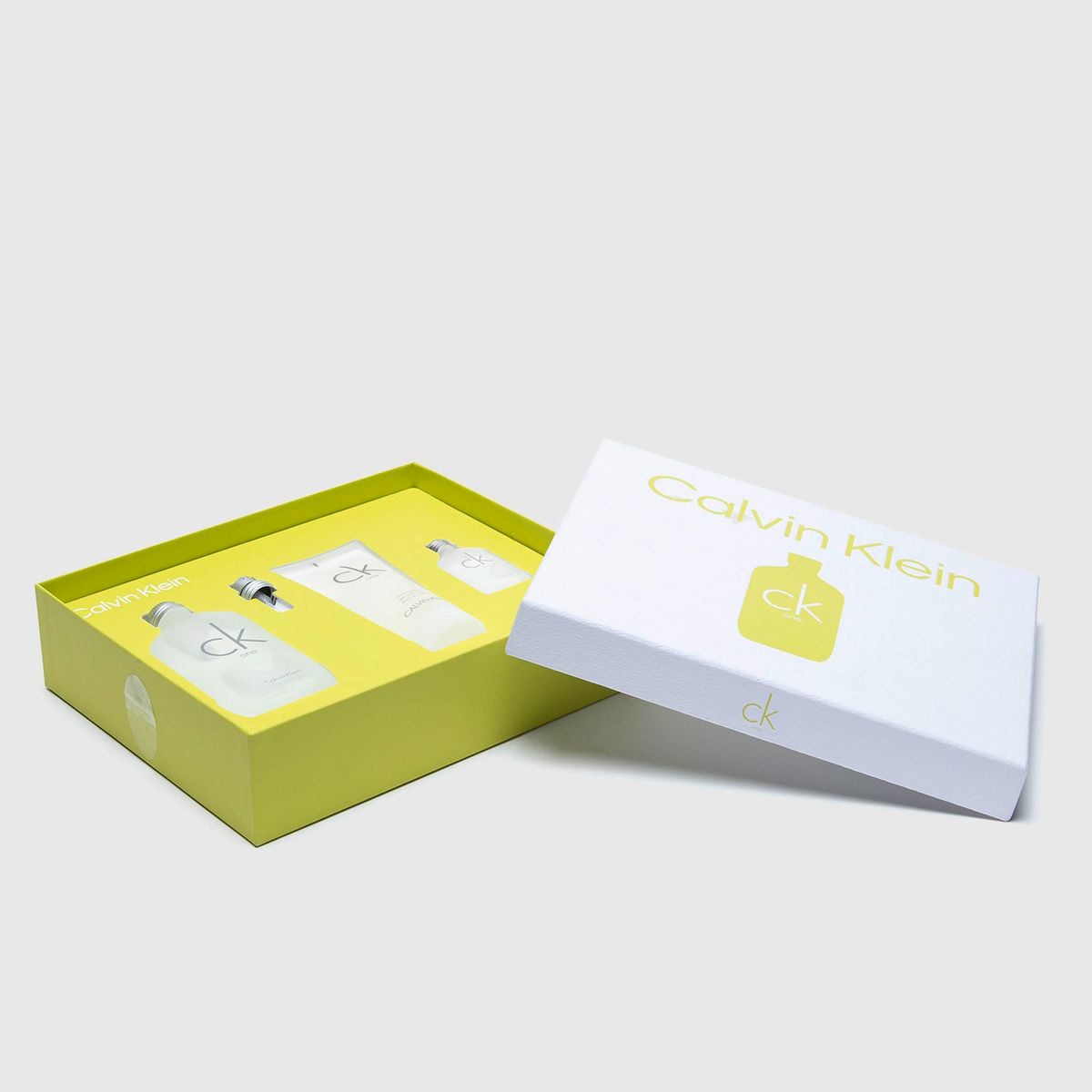 CALVIN KLEIN - Set Perfume Mujer Ck One Edt 100Ml + 15Ml + Body Wash 100Ml Calvin Klein