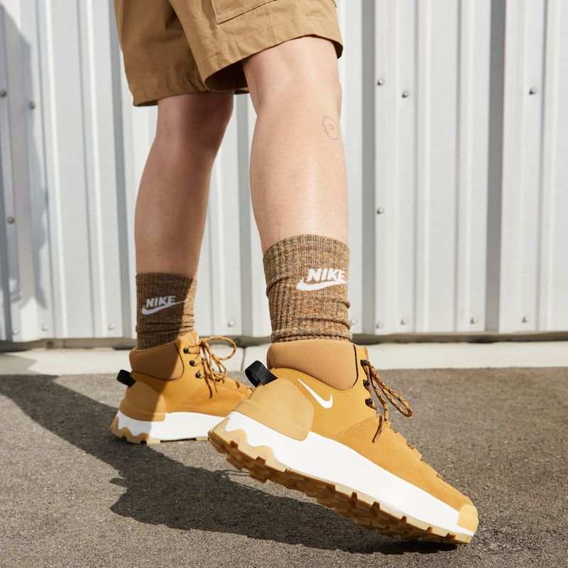 NIKE - City Classic Boot Zapatilla Urbana Mujer Amarillo Nike