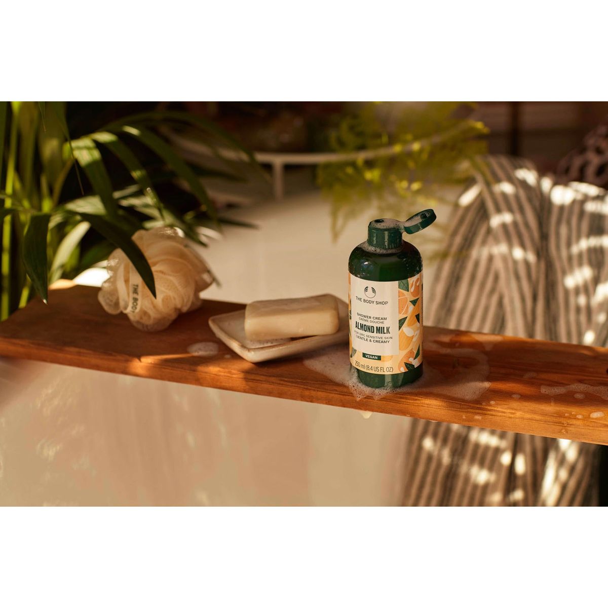 THE BODY SHOP - Crema De Ducha Hidratante Almond Milk The Body Shop