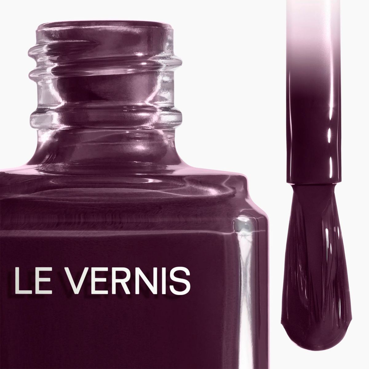 CHANEL - LE VERNIS Color y Brillo De Larga Duración