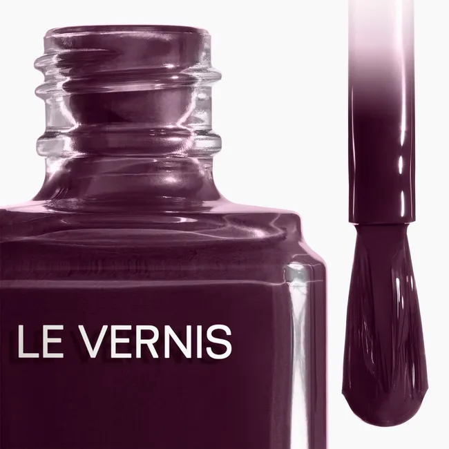 CHANEL - LE VERNIS Color y Brillo De Larga Duración