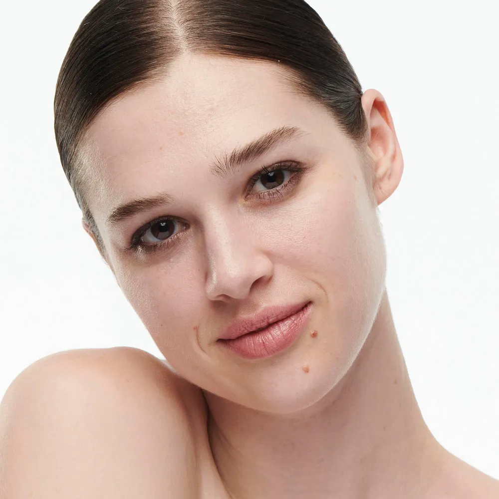 Mac Studio Radiance Serum-Powered Foundation NC10, foto 2