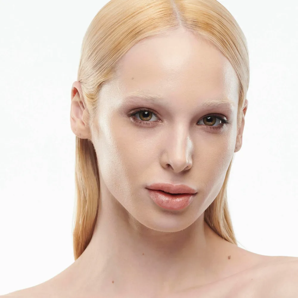 Mac Studio Radiance Serum-Powered Foundation NC11, foto 3
