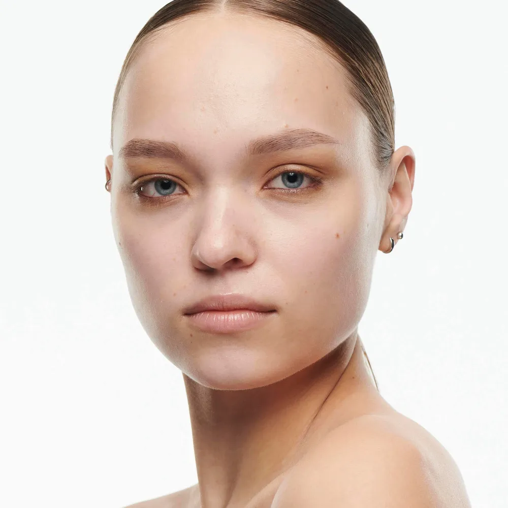 Mac Studio Radiance Serum-Powered Foundation NC11.5, foto 2