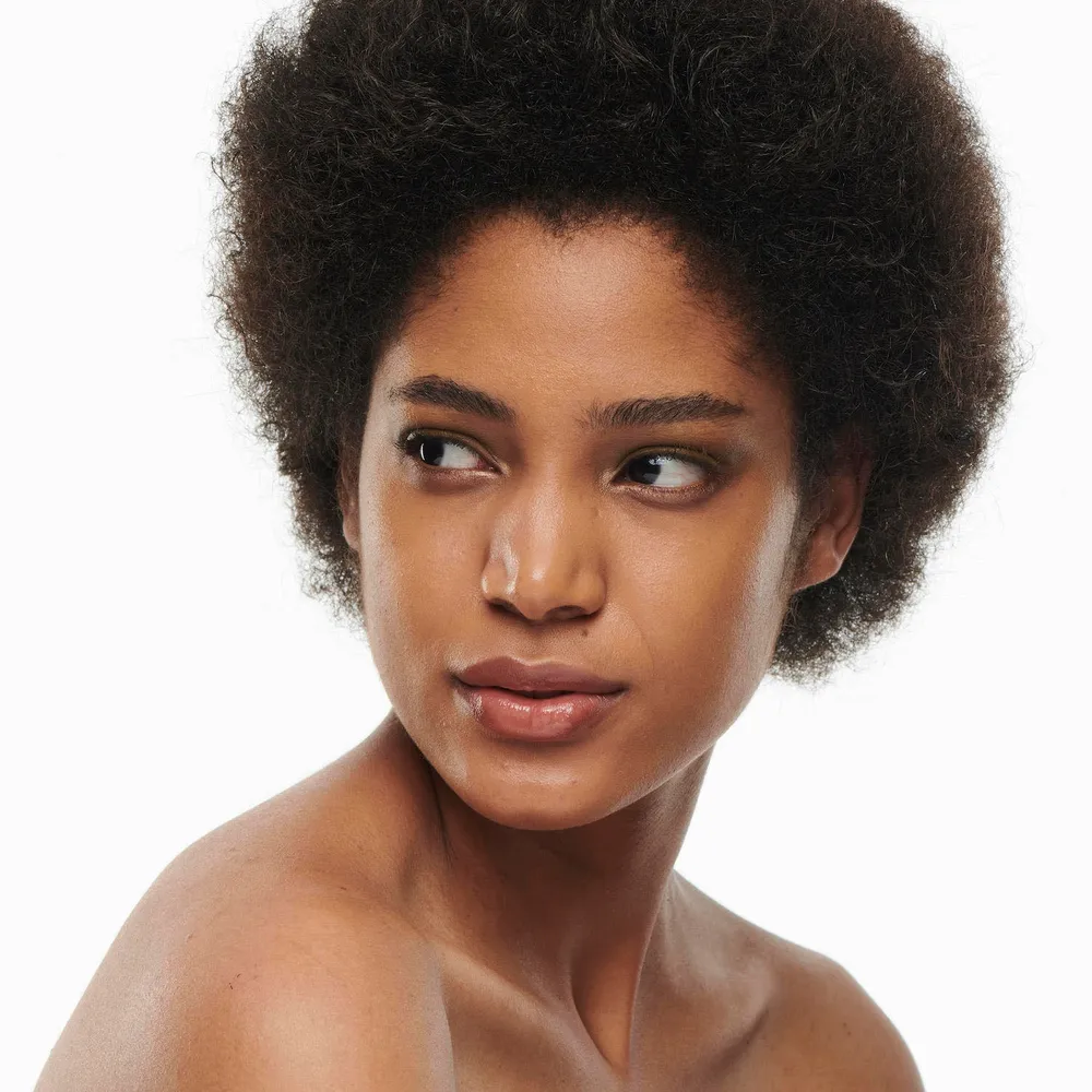 Mac Studio Radiance Serum-Powered Foundation NC42, foto 3