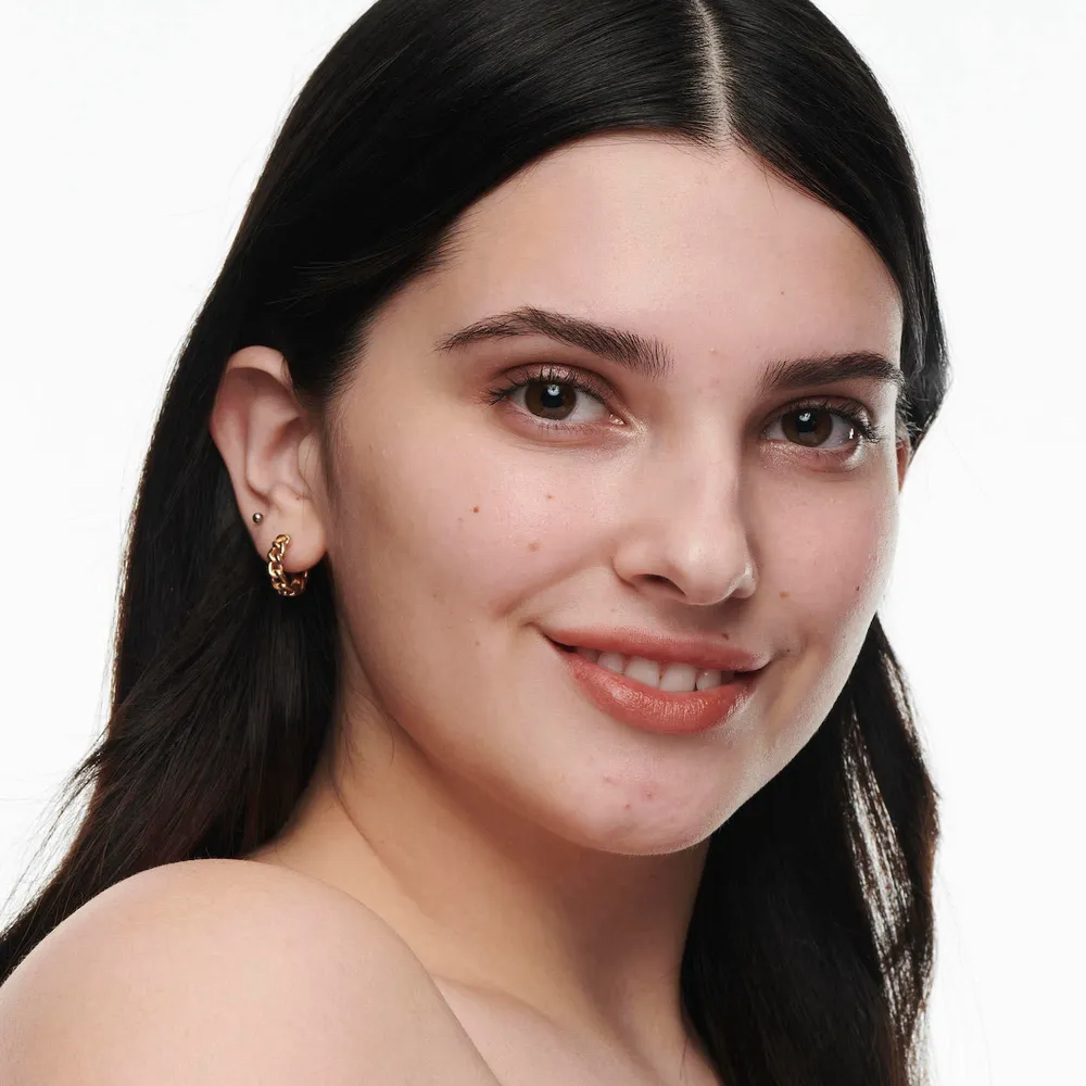 Mac Studio Radiance Serum-Powered Foundation NW10, foto 2
