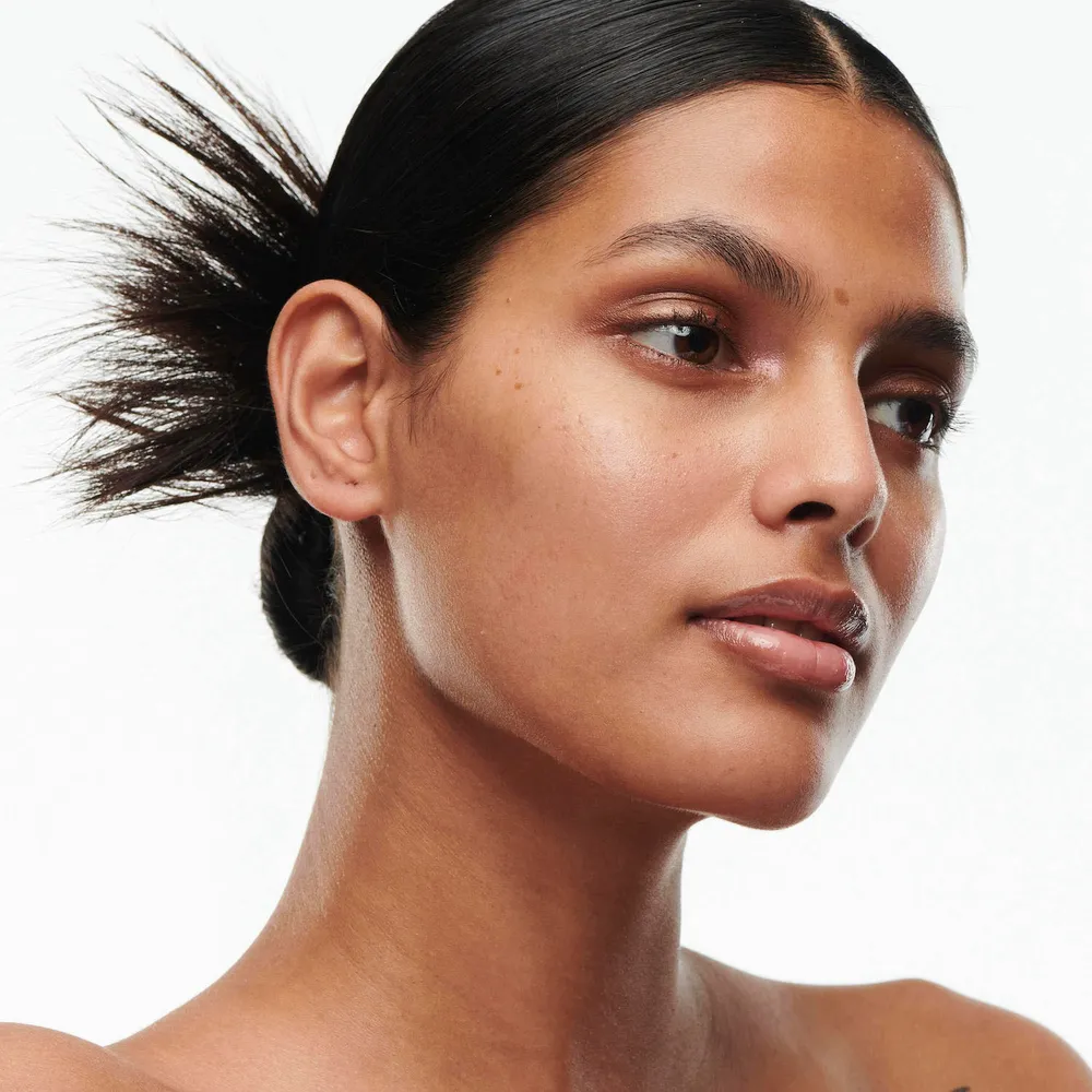 Mac Studio Radiance Serum-Powered Foundation NW35, foto 2