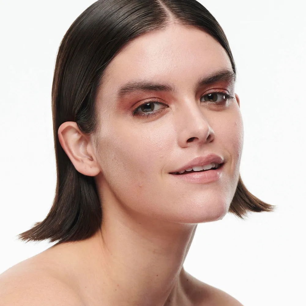 MAC Studio Radiance Serum-Powered Foundation N18, foto 3