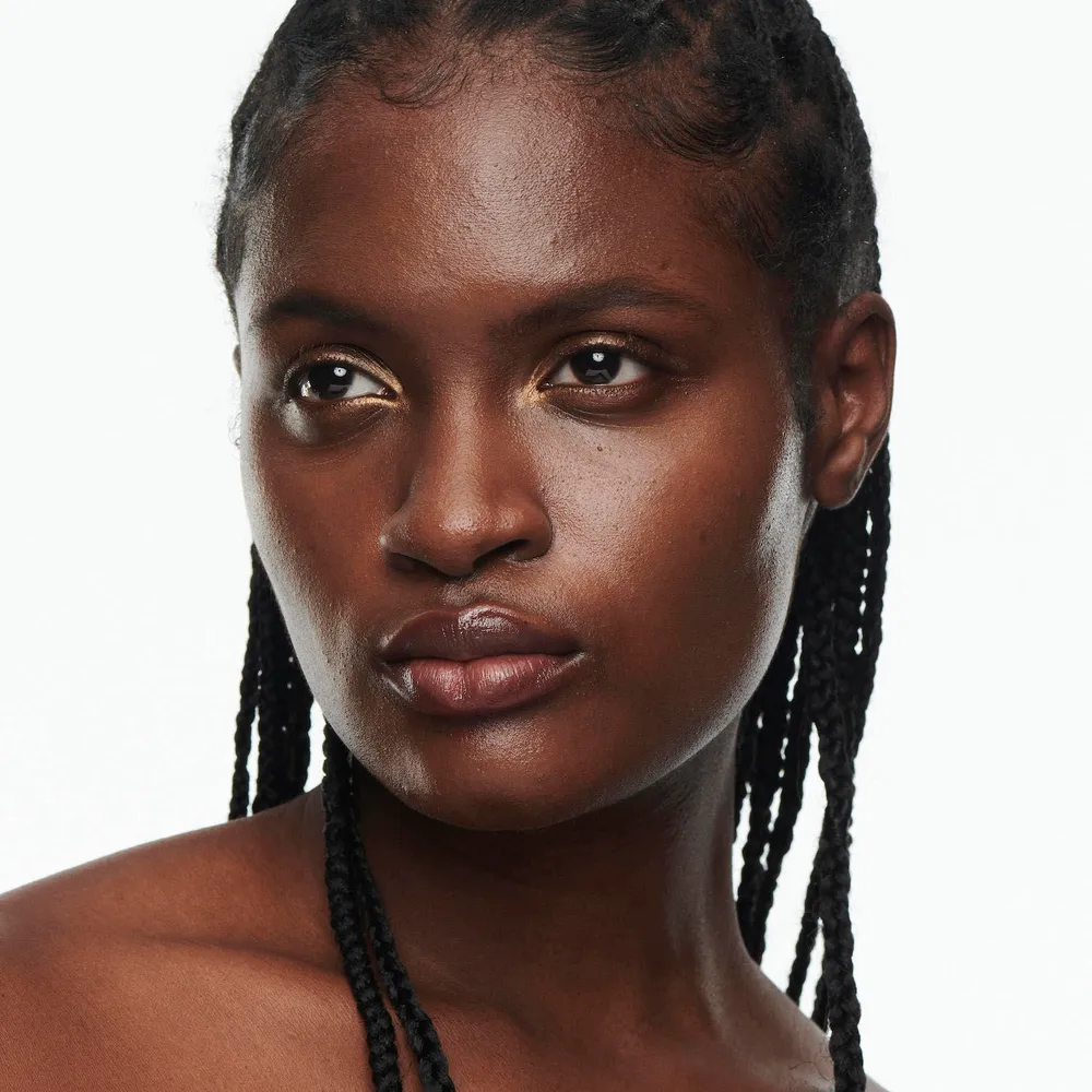 Mac Studio Radiance Serum-Powered Foundation NC60, foto 3