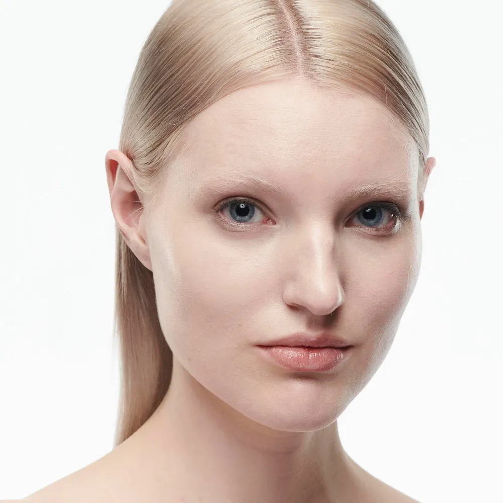 Mac Studio Radiance Serum-Powered Foundation NC5, foto 3