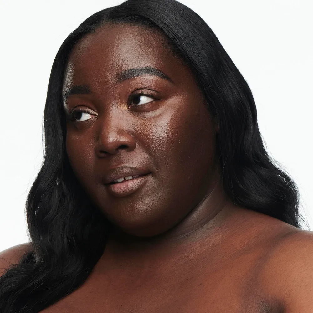 Mac Studio Radiance Serum-Powered Foundation NC65, foto 3