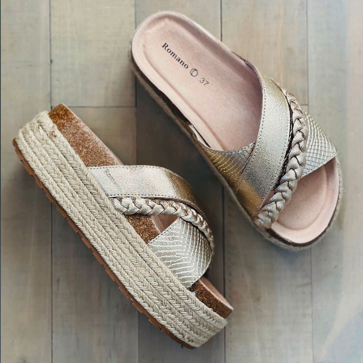 ROMANO - Sandalia Mujer Oro Romano