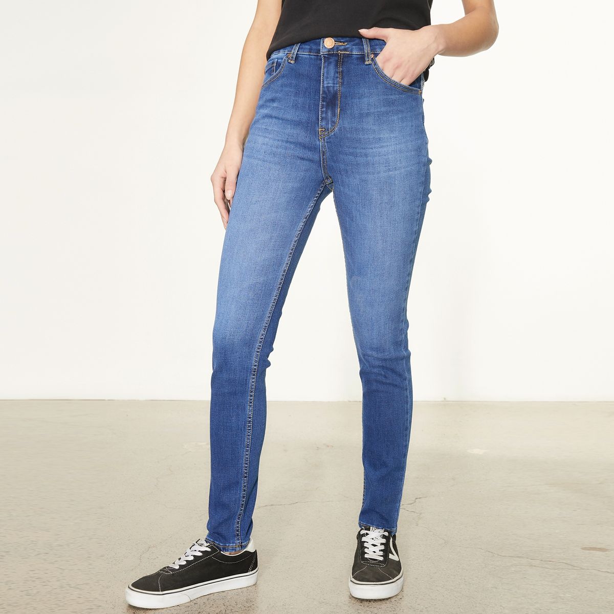 AMERICANINO - Jeans Push Up Tiro Medio Mujer Americanino