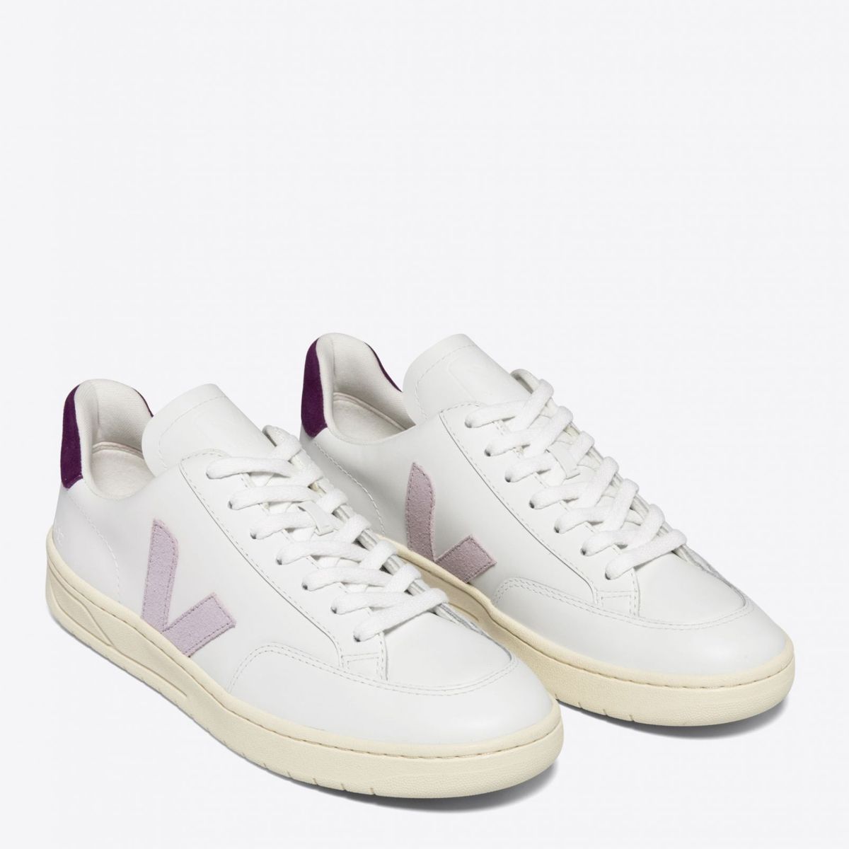 VEJA - V-12 Extra White Parme Magenta  Zapatilla Urbana Mujer Cuero Blanco Veja