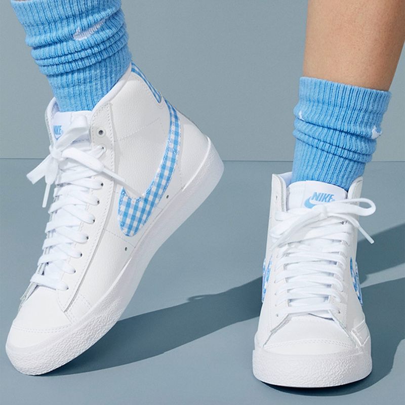 NIKE - W Blazer Mid 77 Zapatilla Urbana Mujer Blanco Nike